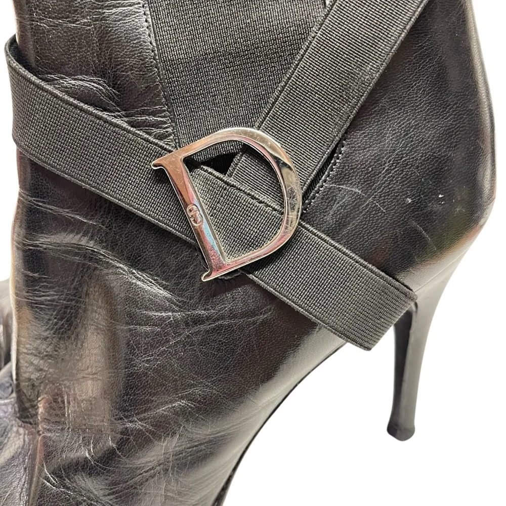 Dior Black Leather Pointed Toe Ankle Boots - Picture 5 of 11